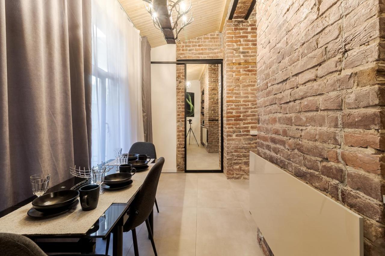 Lesi Apartment With Terrace Лвив Екстериор снимка