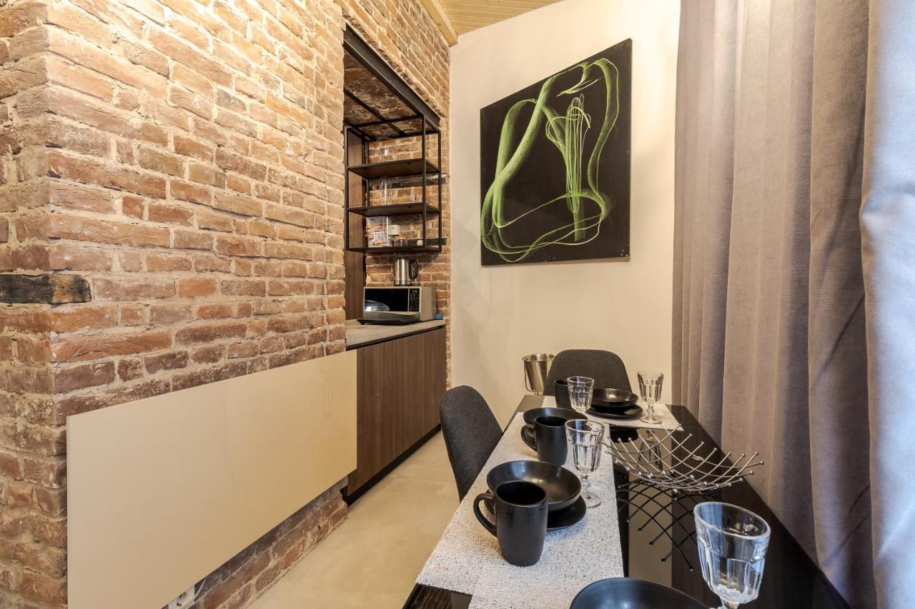 Lesi Apartment With Terrace Лвив Екстериор снимка